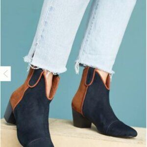 ANTHROPOLOGIE Vanessa Wu Colorblock Western Ankle Boots Navy Tan